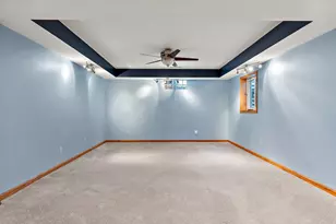 552 Fleetwood Dr N, Valparaiso, IN 46385 - Photo 37