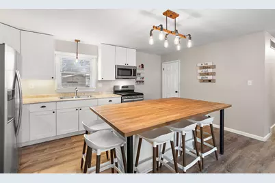 2331 Venus Street, Portage, IN 46368 - Photo 7