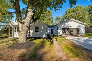 405 Dartmoor Rd, Kingsford Heights, IN 46346 - Photo 3