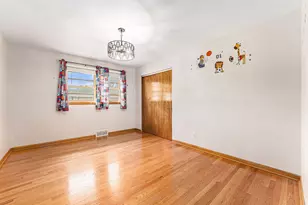 3318 Strong St, Highland, IN 46322 - Photo 9