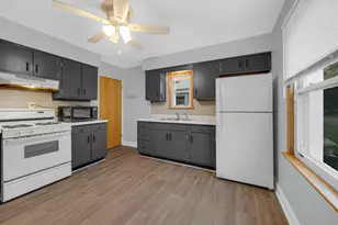 103 S California St, Hobart, IN 46342 - Photo 7