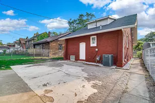 743 Buchanan St, Gary, IN 46402 - Photo 23