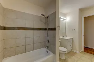 819 N Oakwood St, Griffith, IN 46319 - Photo 17