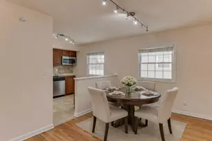 819 N Oakwood St, Griffith, IN 46319 - Photo 5