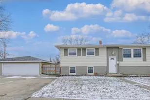 819 N Oakwood St, Griffith, IN 46319 - Photo 29