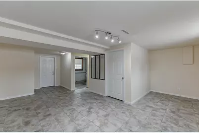 819 N Oakwood Street, Griffith, IN 46319 - Photo 21