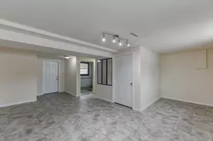 819 N Oakwood St, Griffith, IN 46319 - Photo 21