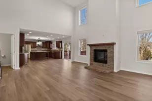 283 Hawkwood Dr, Valparaiso, IN 46385 - Photo 9