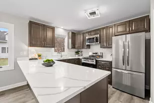 2108 Ashbury Ln, Schererville, IN 46375 - Photo 5