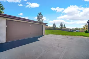 2345 Barbara Jean Dr, Schererville, IN 46375 - Photo 23