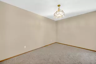 2345 Barbara Jean Dr, Schererville, IN 46375 - Photo 9