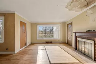 1448 Burns Dr, Portage, IN 46368 - Photo 5