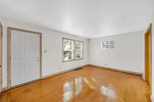 3752 Tyler St, Gary, IN 46408 - Photo 5