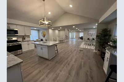 276 N Henry Street, Gary, IN 46403 - Photo 9