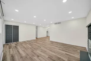 1310 Orchard Dr, Merrillville, IN 46410 - Photo 5