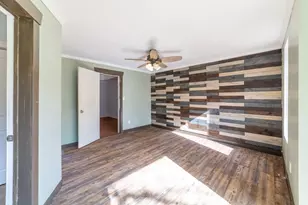 17 E 900 N, Chesterton, IN 46304 - Photo 11