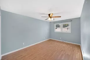 9448 Parkway Dr, Highland, IN 46322 - Photo 11