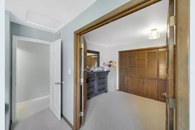 9448 Parkway Drive, Highland, IN 46322 - Photo 13