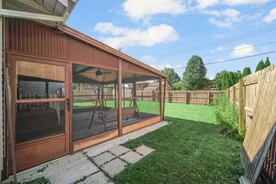 9448 Parkway Drive, Highland, IN 46322 - Photo 27