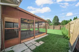 9448 Parkway Dr, Highland, IN 46322 - Photo 27