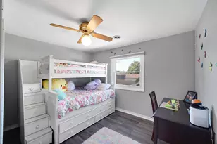 9448 Parkway Dr, Highland, IN 46322 - Photo 17