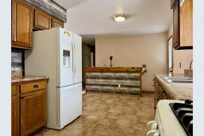 402 E Saint Louis Street, Knox, IN 46534 - Photo 7