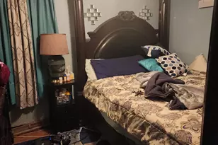 576 Dallas St, Gary, IN 46406 - Photo 5