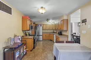 1356 Sugar Creek Ct, Valparaiso, IN 46385 - Photo 11