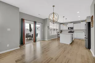 208 Sweetbay St, Valparaiso, IN 46385 - Photo 7