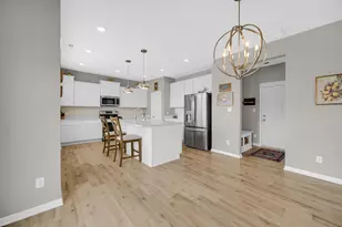 208 Sweetbay St, Valparaiso, IN 46385 - Photo 7