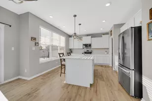 208 Sweetbay St, Valparaiso, IN 46385 - Photo 9