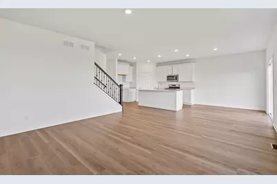 7883 W 105th Avenue, Crown Point, IN 46307 - Photo 7