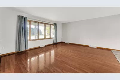 267 W 100 S, Valparaiso, IN 46385 - Photo 3