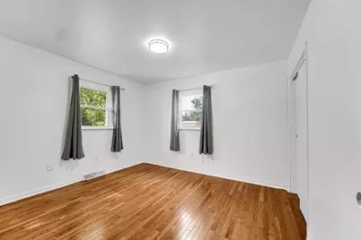 267 W 100 S, Valparaiso, IN 46385 - Photo 15