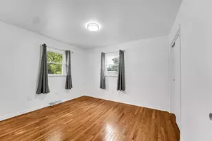 267 W 100 S, Valparaiso, IN 46385 - Photo 15