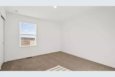 120 Cressmoor Boulevard, Hobart, IN 46342 - Photo 13