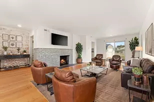 323 S Home Ave, Rensselaer, IN 47978 - Photo 3