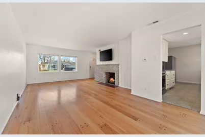 323 S Home Avenue, Rensselaer, IN 47978 - Photo 5