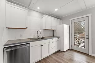 2602 Oakwood Ave, Valparaiso, IN 46383 - Photo 7