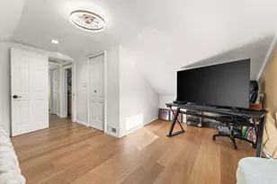 303 Union St, Valparaiso, IN 46383 - Photo 17