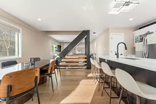 303 Union St, Valparaiso, IN 46383 - Photo 3