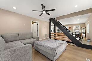 303 Union St, Valparaiso, IN 46383 - Photo 11