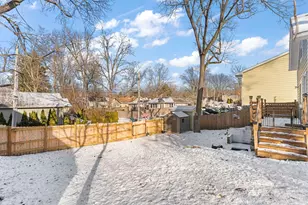 303 Union St, Valparaiso, IN 46383 - Photo 27