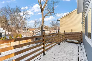 303 Union St, Valparaiso, IN 46383 - Photo 25