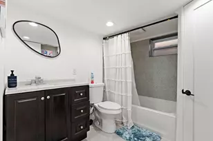 303 Union St, Valparaiso, IN 46383 - Photo 23