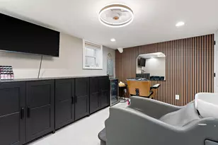 303 Union St, Valparaiso, IN 46383 - Photo 23