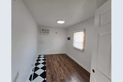 3608 W 73rd Court, Merrillville, IN 46410 - Photo 7