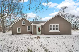 1411 W Beam St, Chesterton, IN 46304 - Photo 3