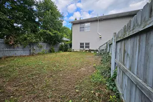 647 N Calumet Rd, Chesterton, IN 46304 - Photo 7