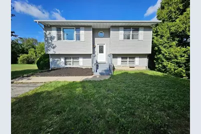 647 N Calumet Road, Chesterton, IN 46304 - Photo 1